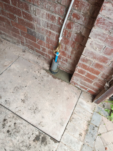 Trenchless moling equipment in use